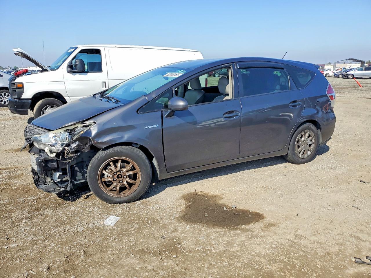 Salvage Toyota Prius Image