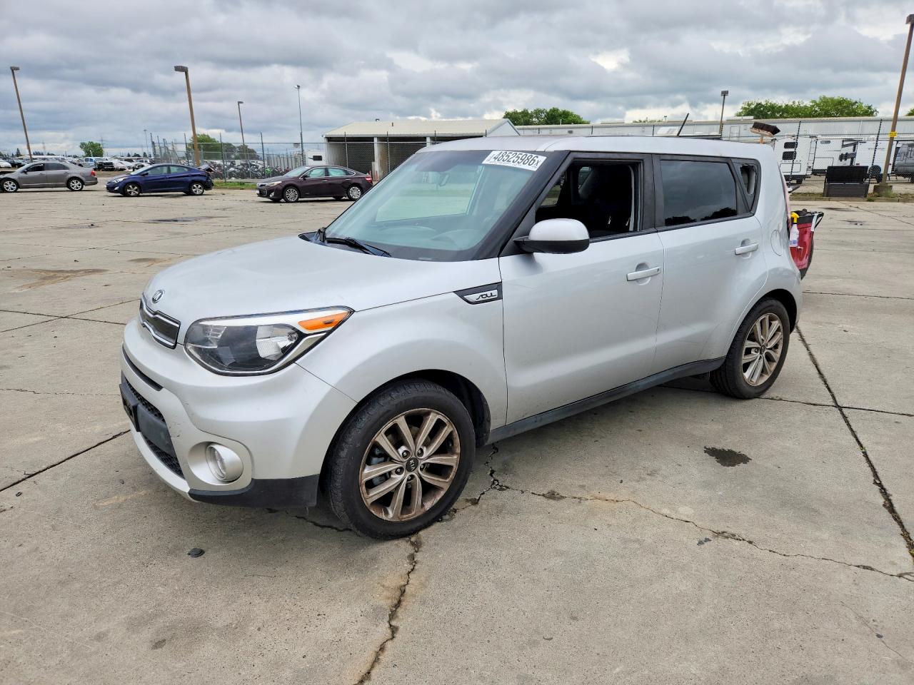 Salvage Kia Soul Image
