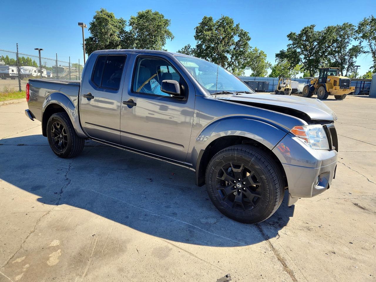 Nissan Frontier Sv