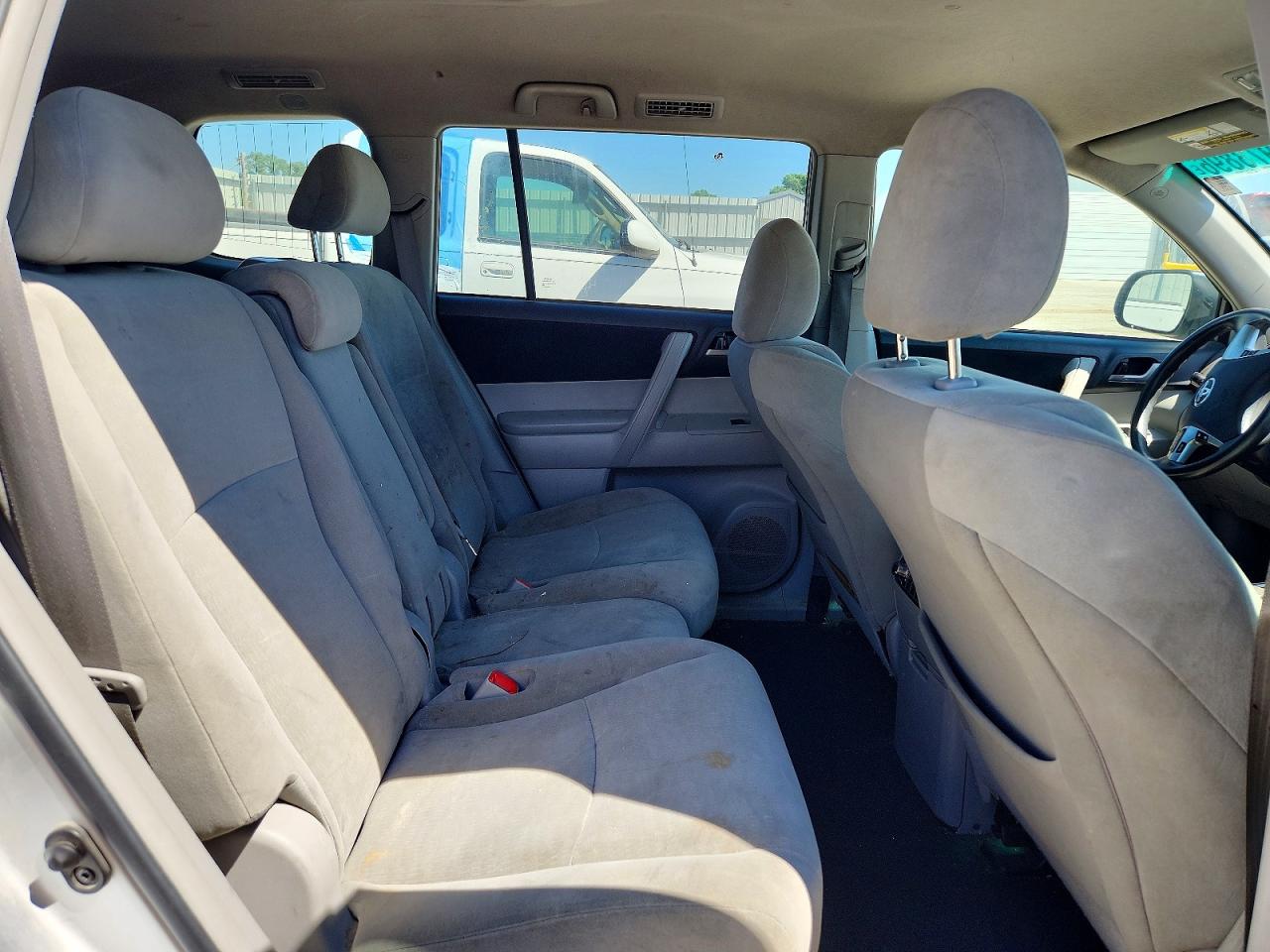 Toyota Highlander Base