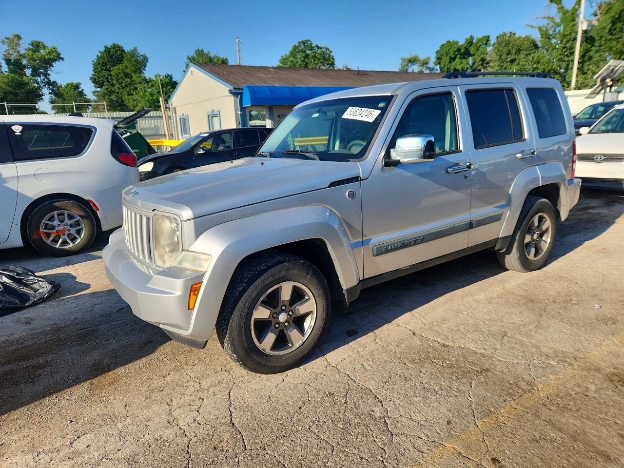 Salvage Jeep Liberty Image
