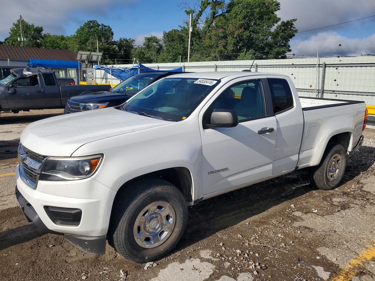 Salvage Chevrolet Colorado Image