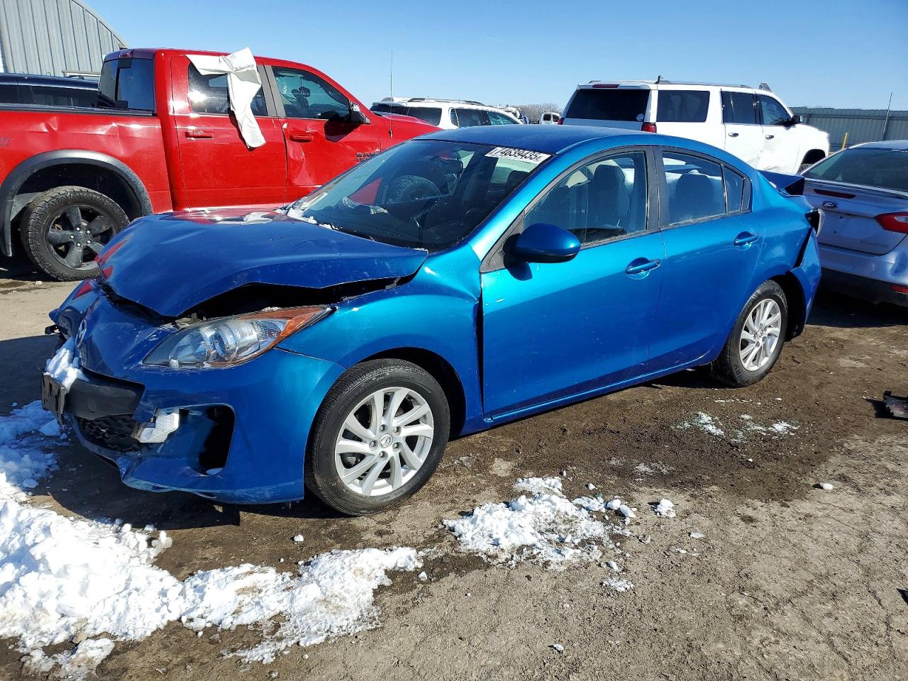Salvage Mazda 3 Image