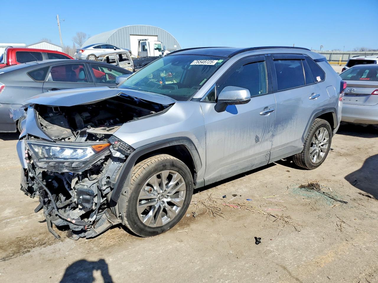 Salvage Toyota RAV4 Image