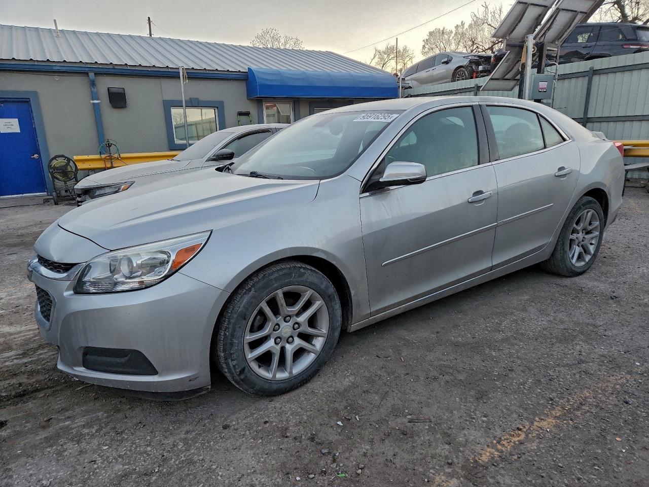 Salvage Chevrolet Malibu Image