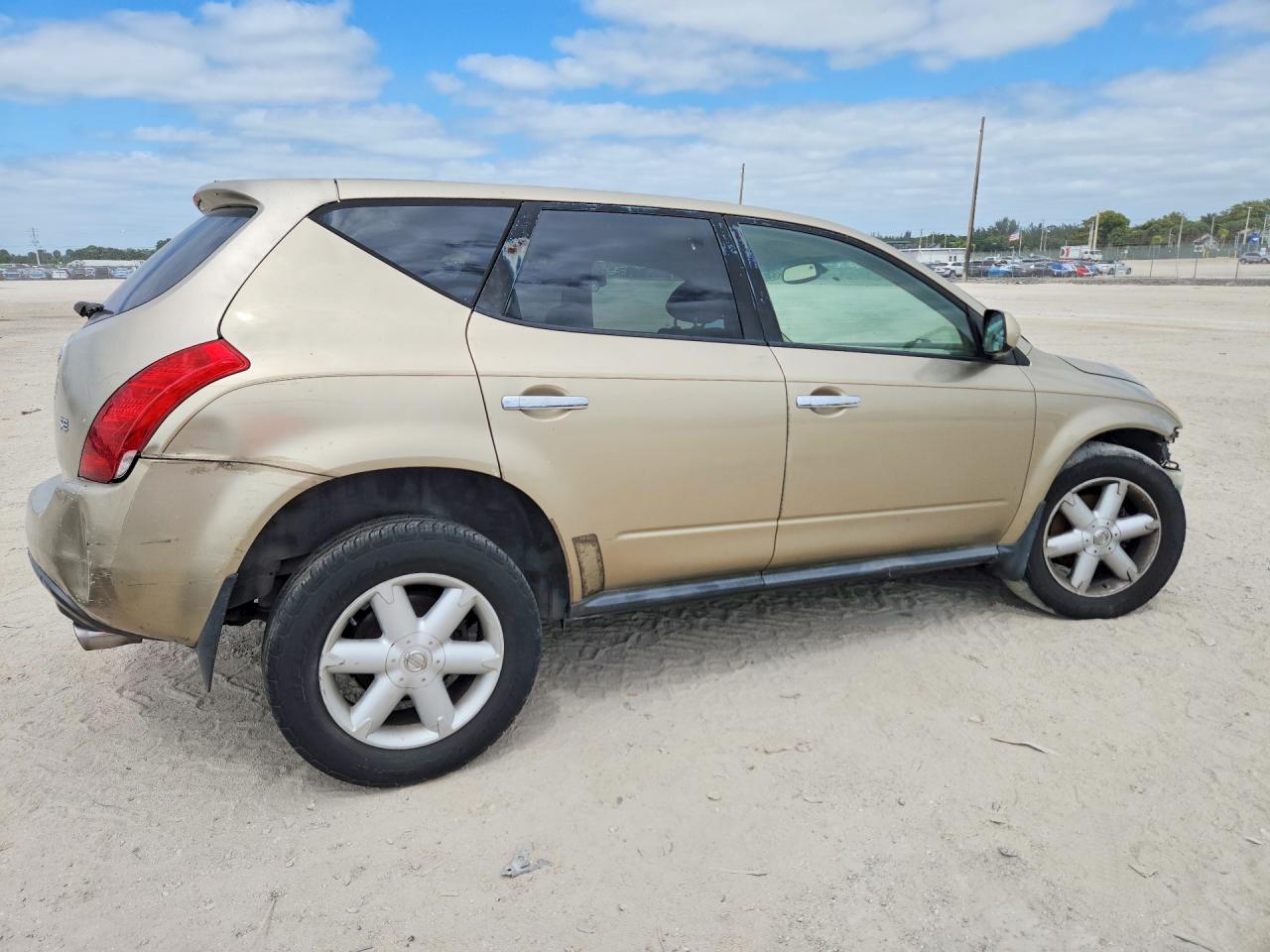 Nissan Murano S