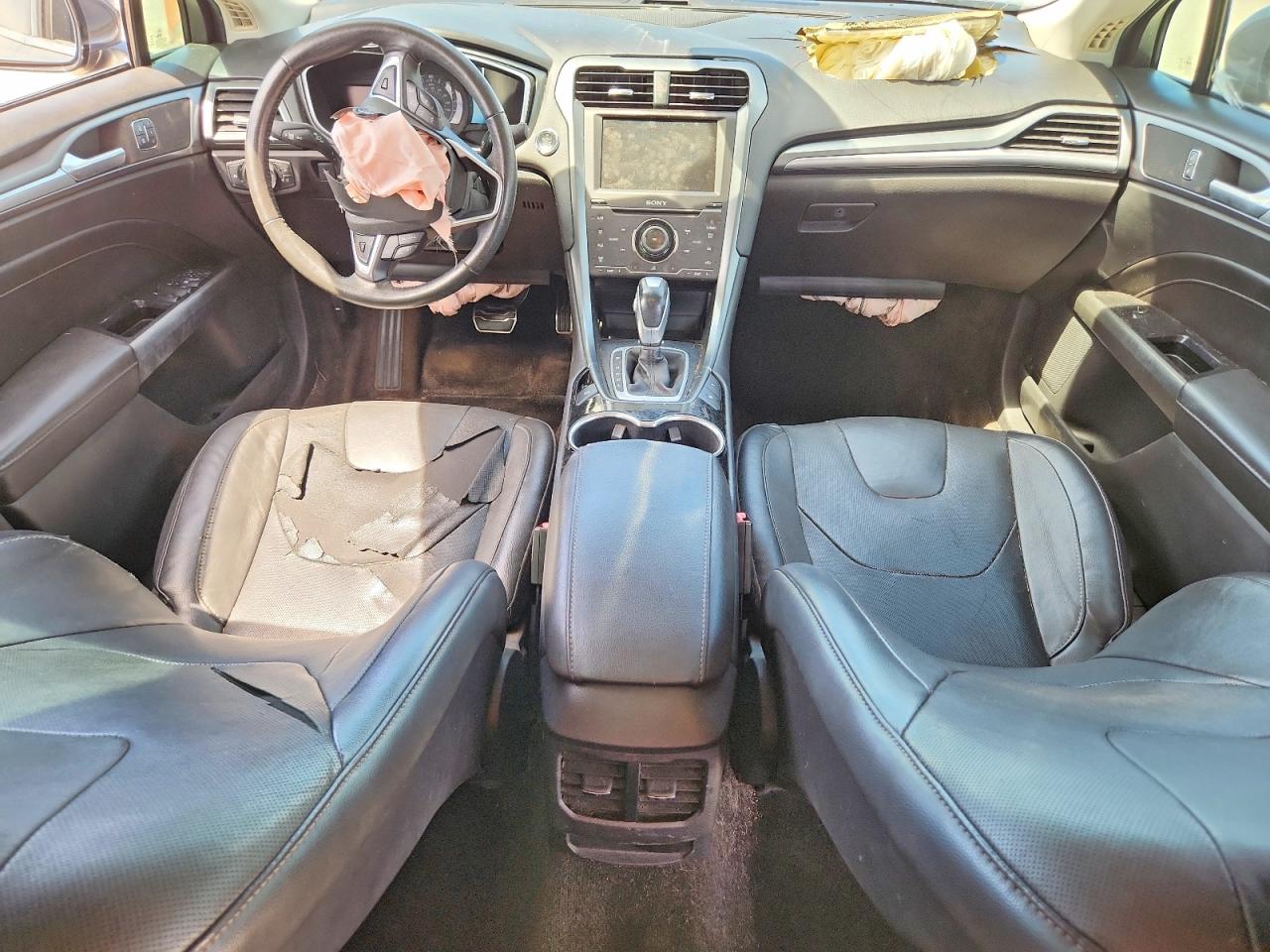 Ford Fusion Titanium Phev