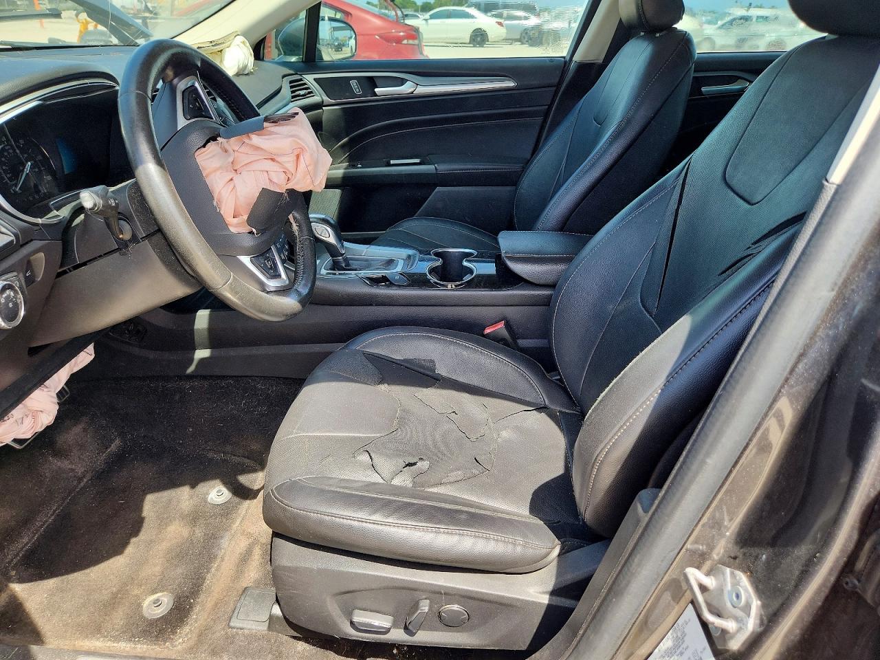 Ford Fusion Titanium Phev
