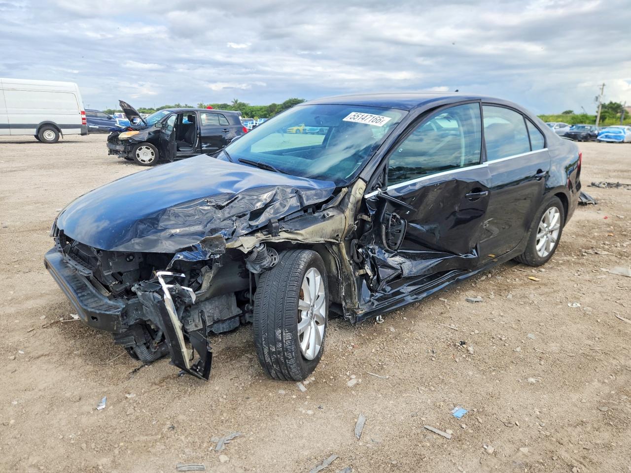 Salvage Volkswagen Jetta Image