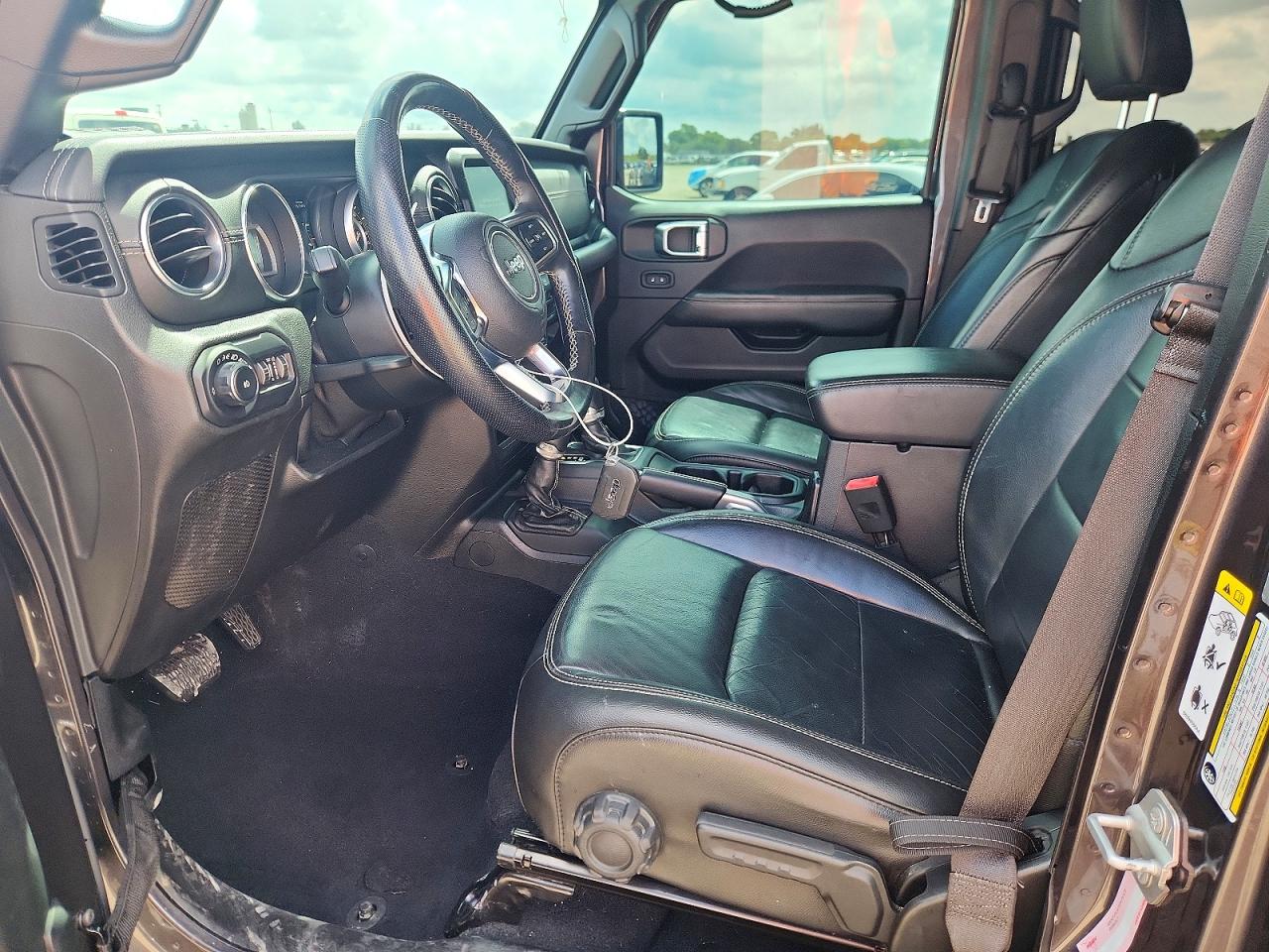 Jeep Wrangler Sahara