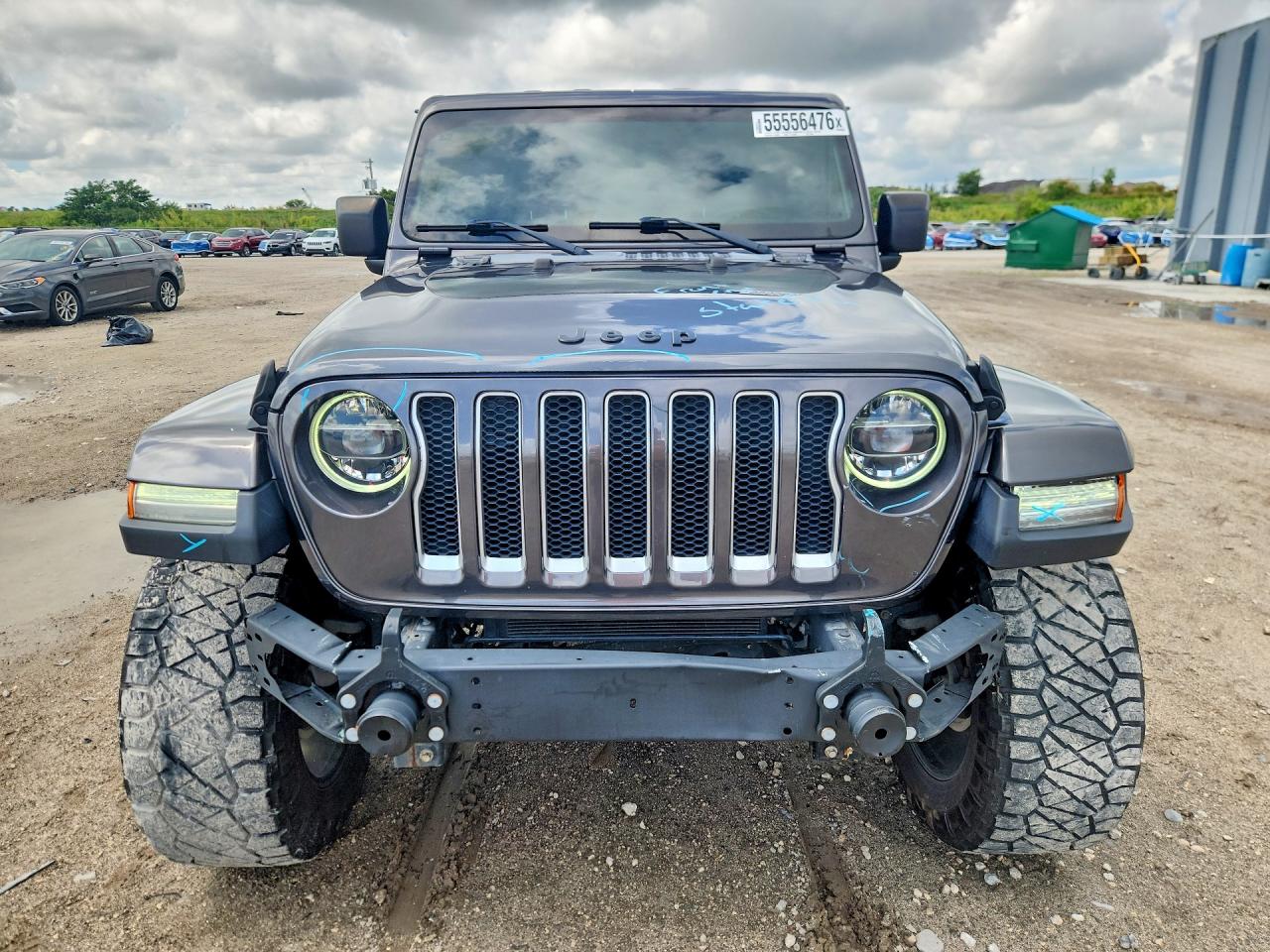 Jeep Wrangler Sahara