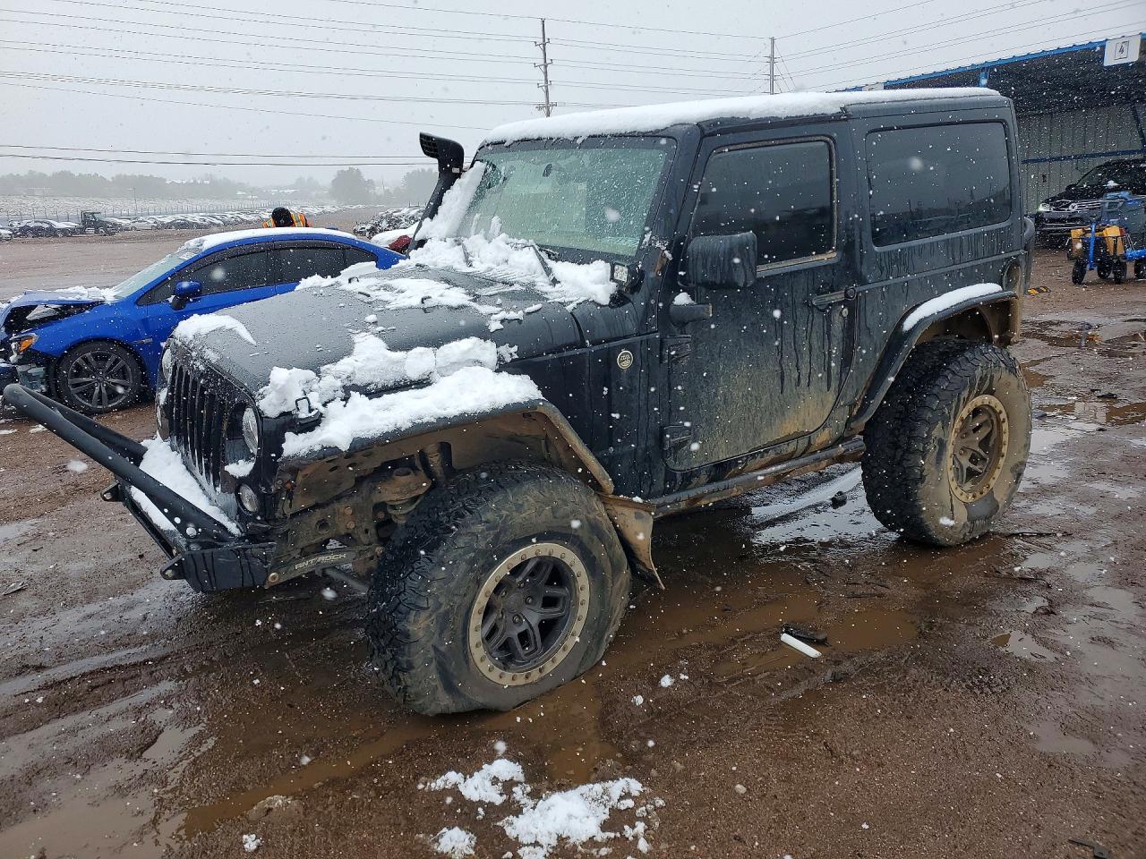 Salvage Jeep Wrangler Image