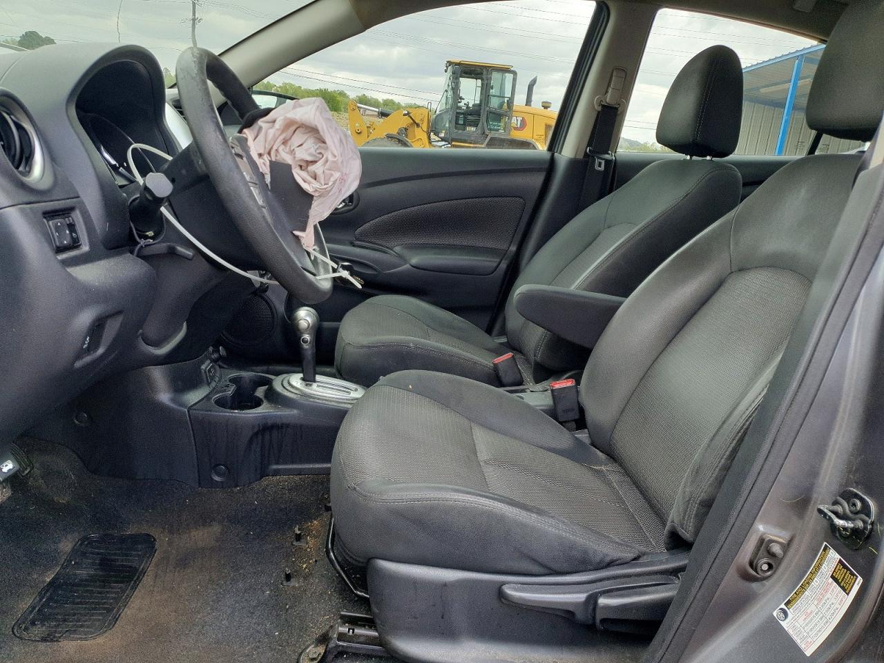 Nissan Versa 1.6 Sv