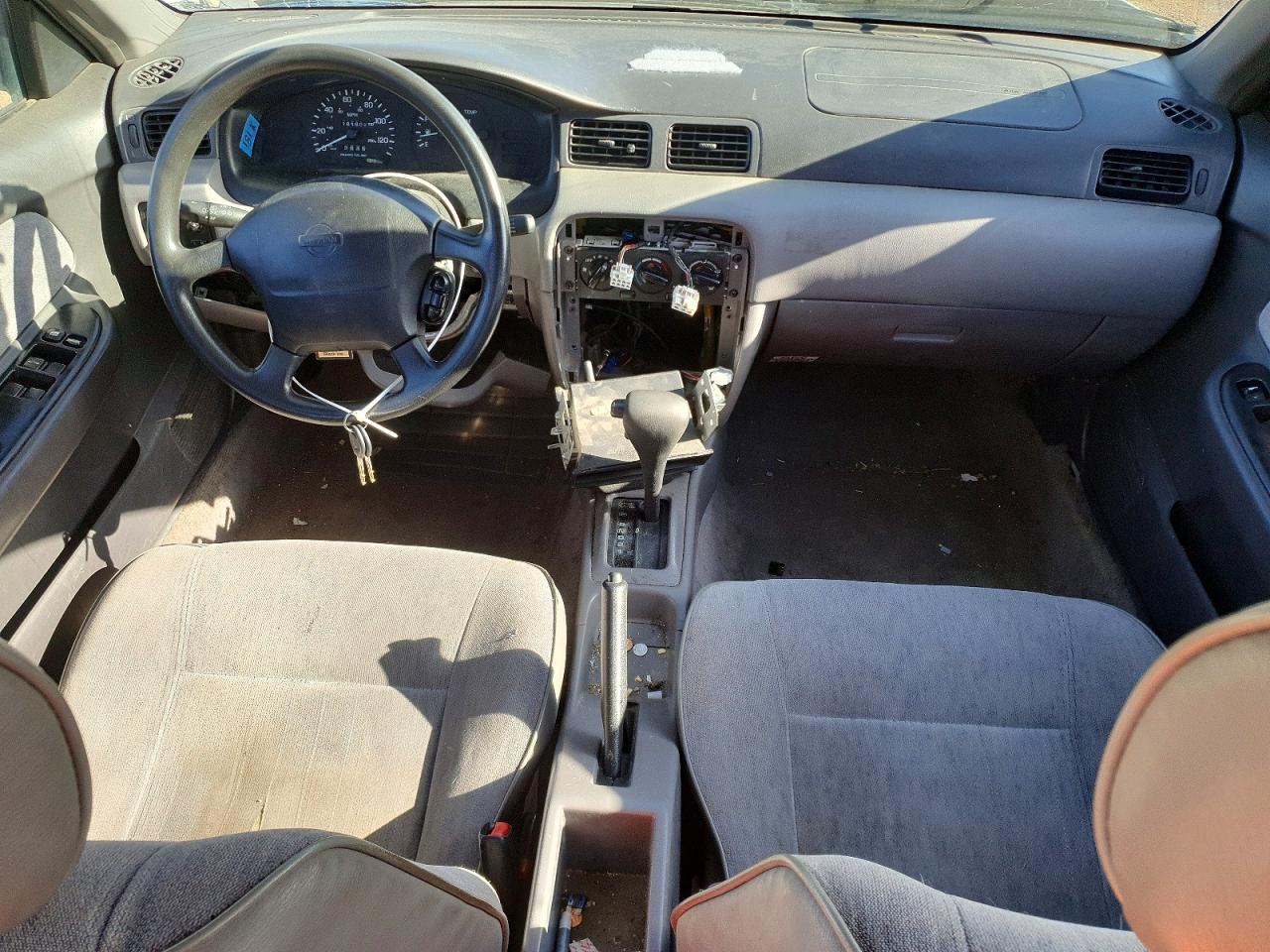 Nissan Sentra Base
