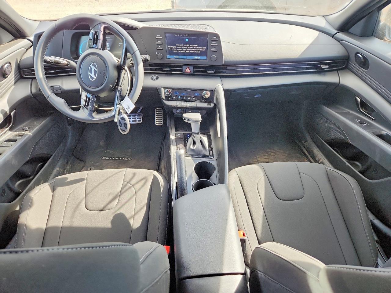 Hyundai ELANTRA Sel Sport