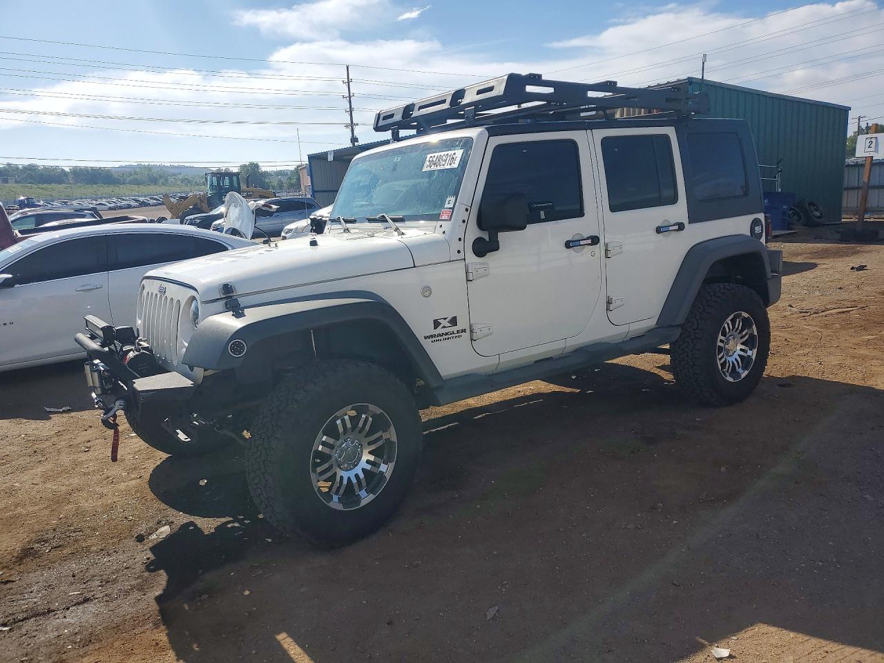 Salvage Jeep Wrangler Image