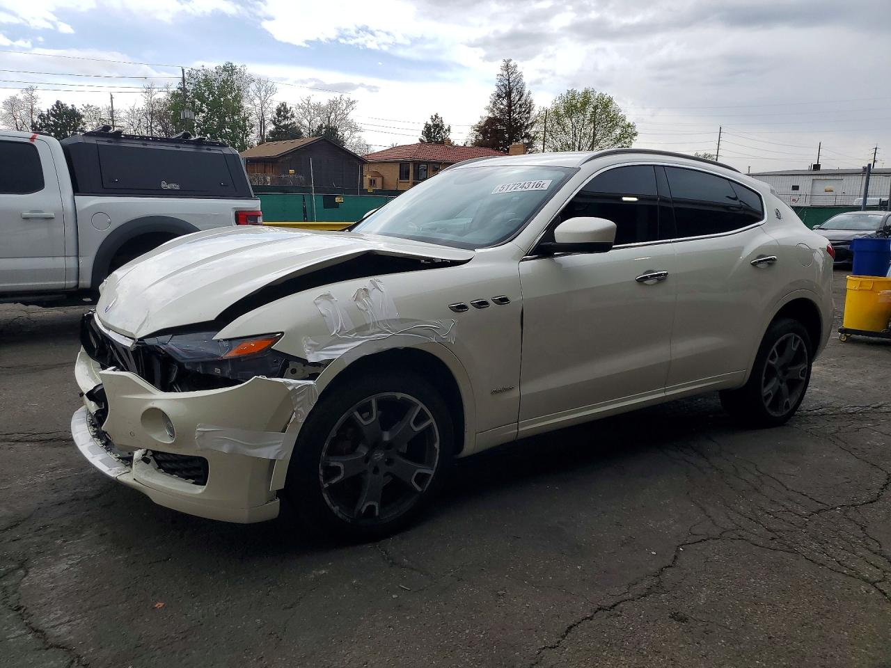Salvage Maserati Levante Image