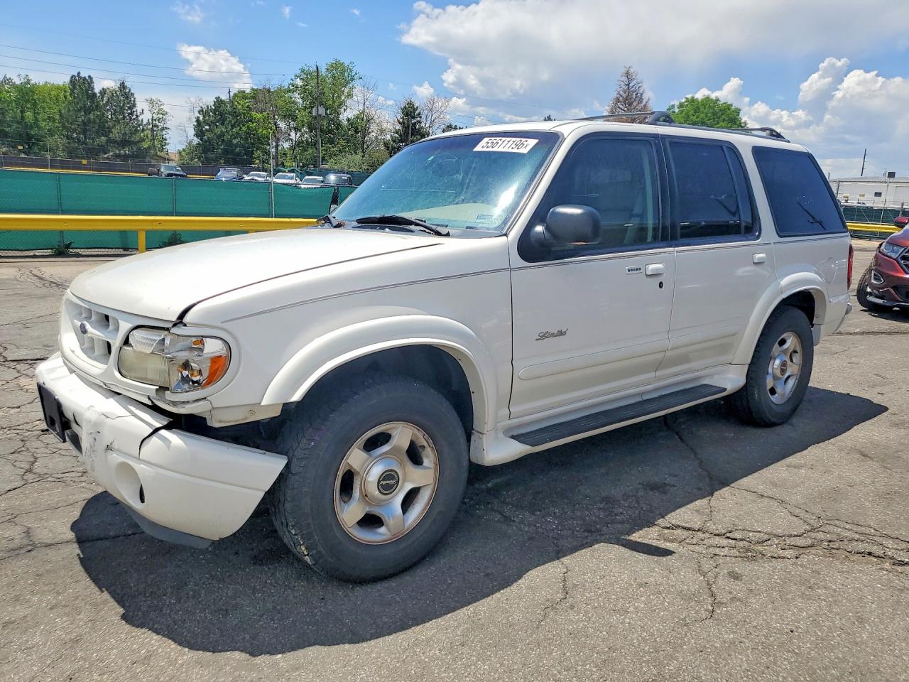 Salvage Ford Explorer Image