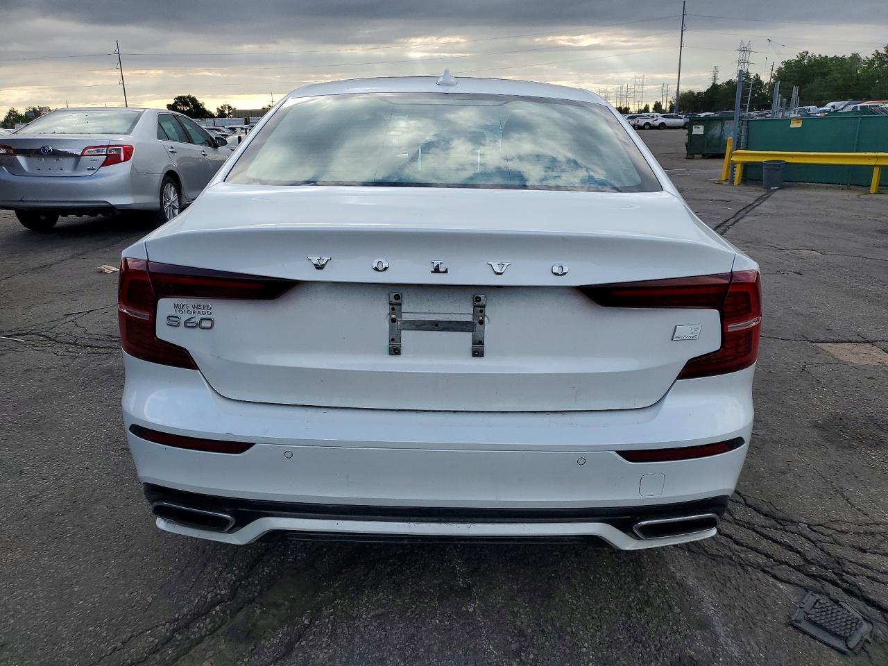Volvo S60 T8 Recharge R-design Expressio