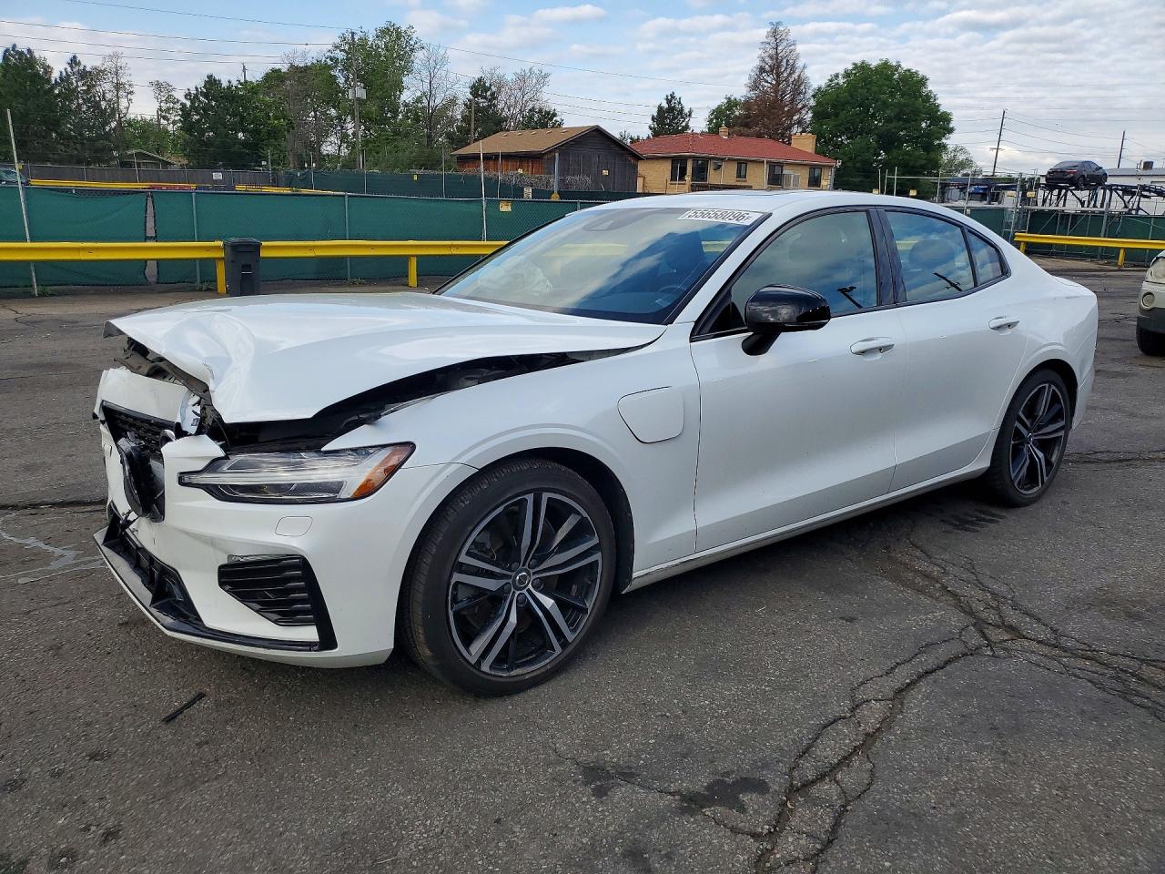 Salvage Volvo S60 Image