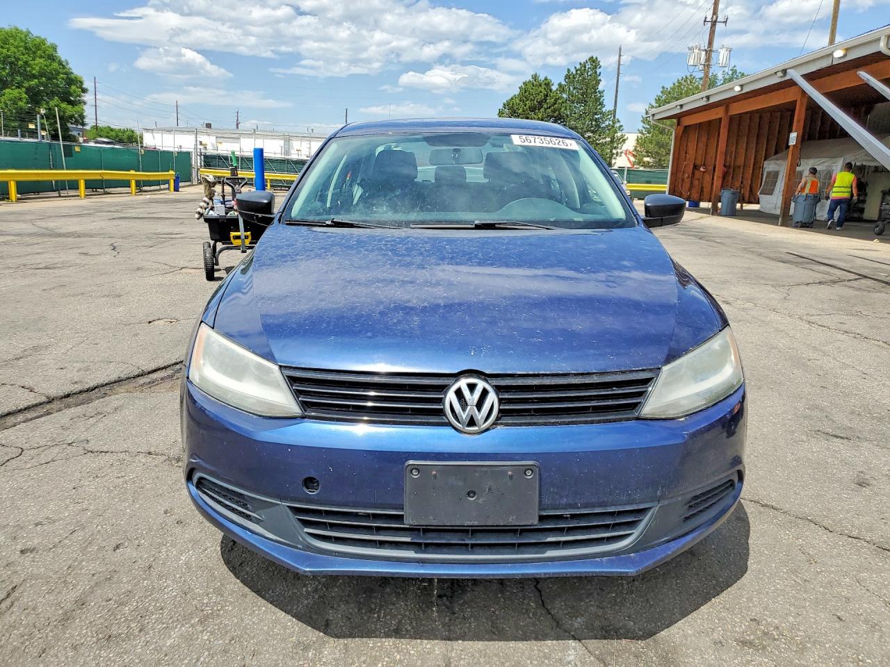 Volkswagen Jetta Base