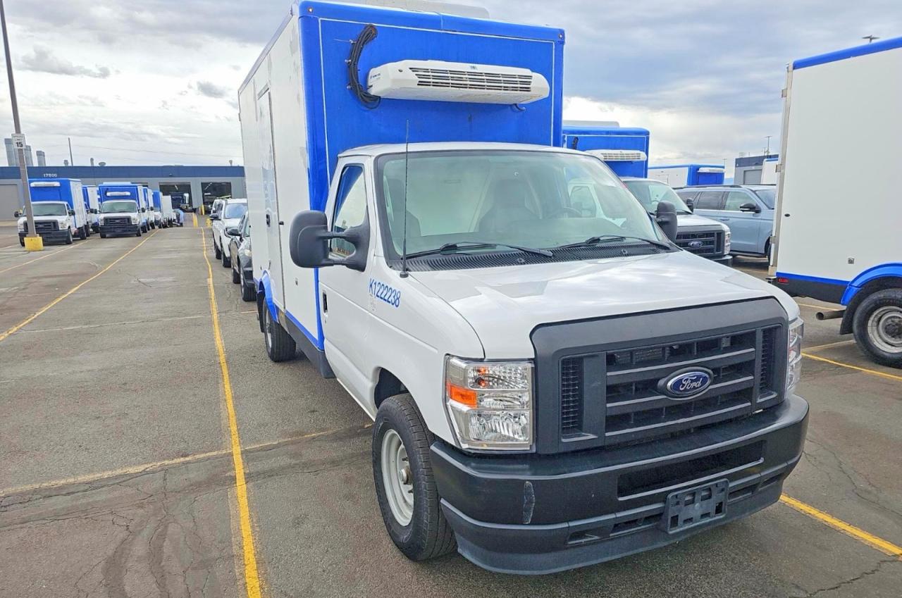 Salvage Ford Econoline Image