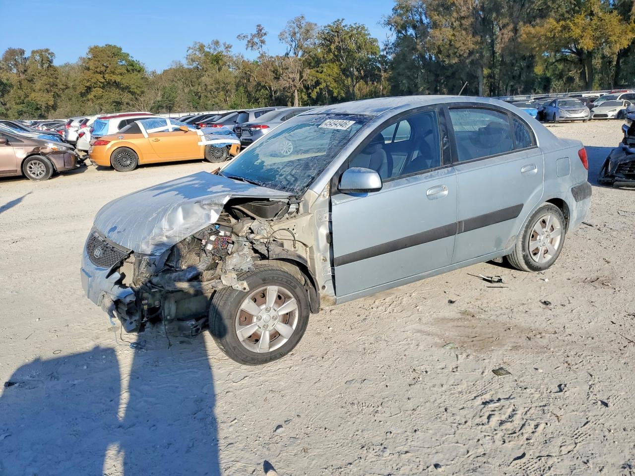 Salvage Kia Rio Image
