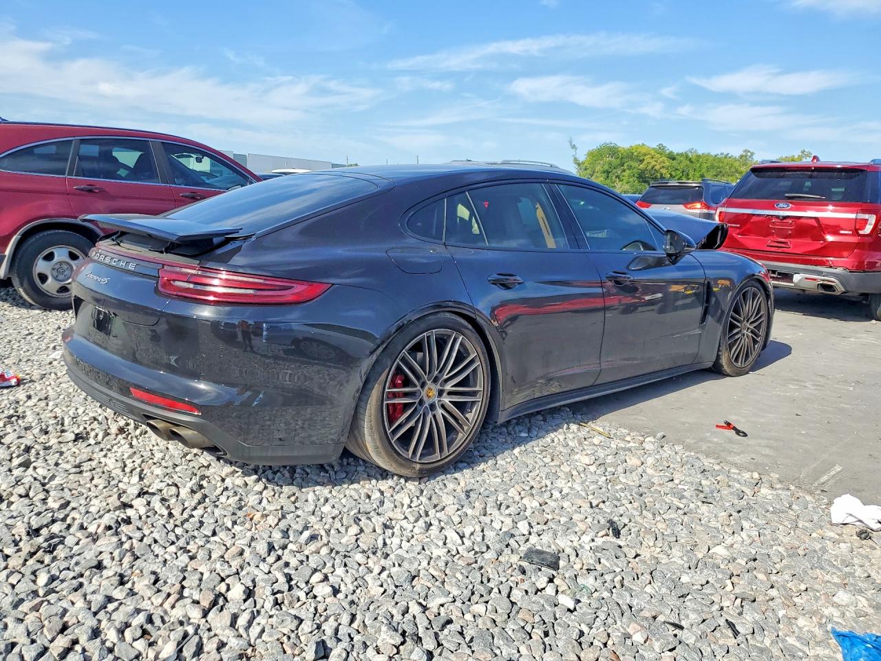 Porsche Panamera 4s