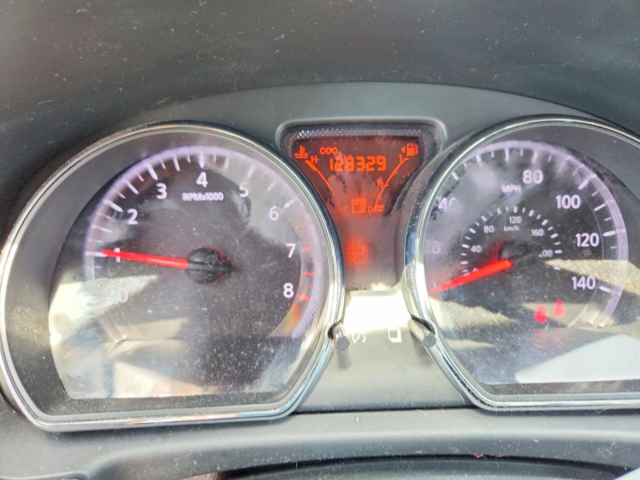 Nissan Versa 1.6 S
