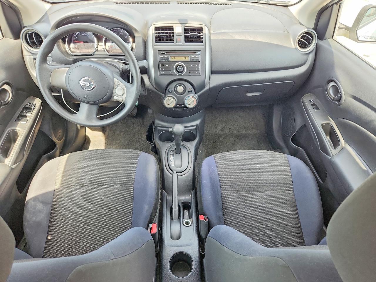 Nissan Versa 1.6 S