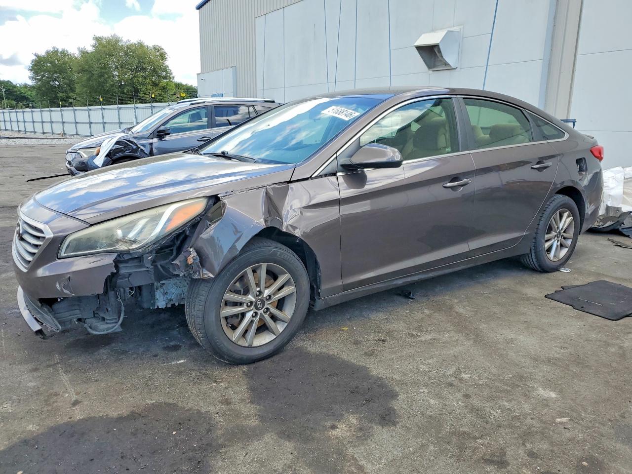 Salvage Hyundai SONATA Image