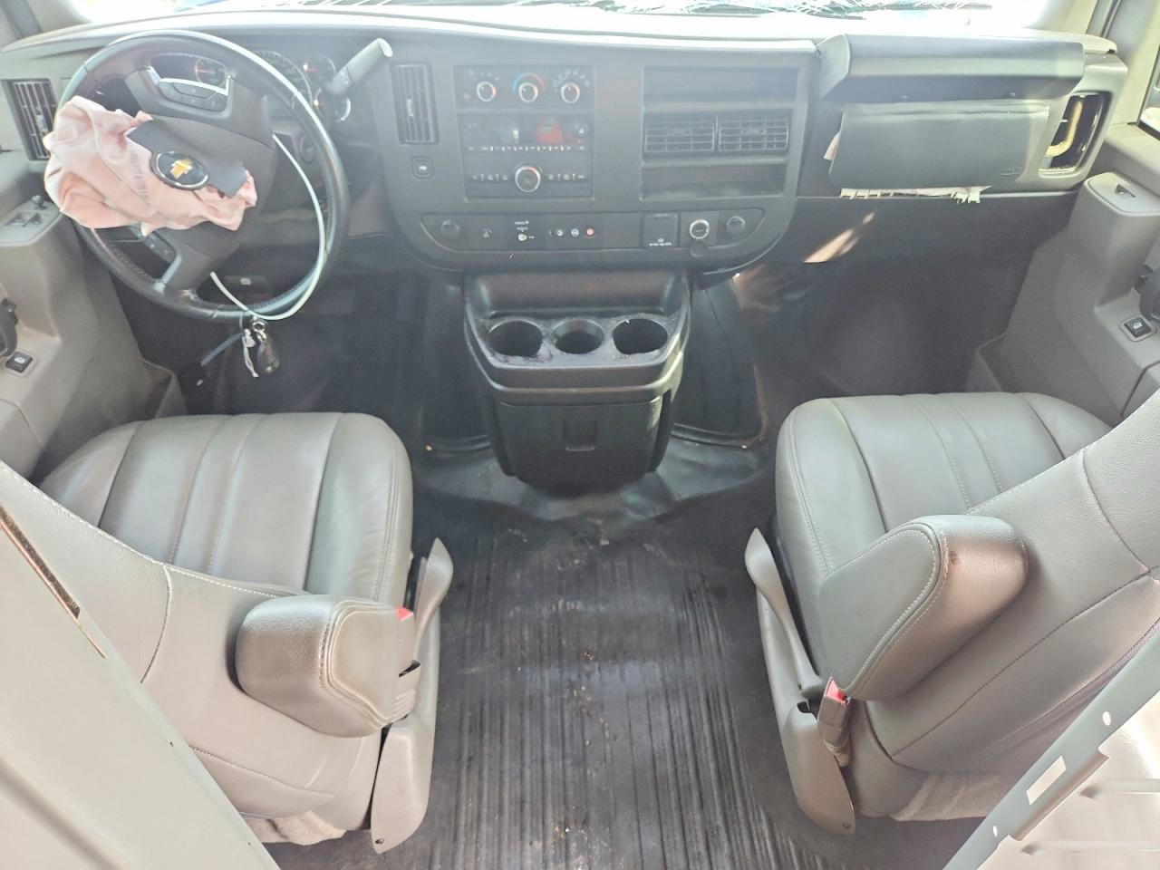 Chevrolet Express 3lt