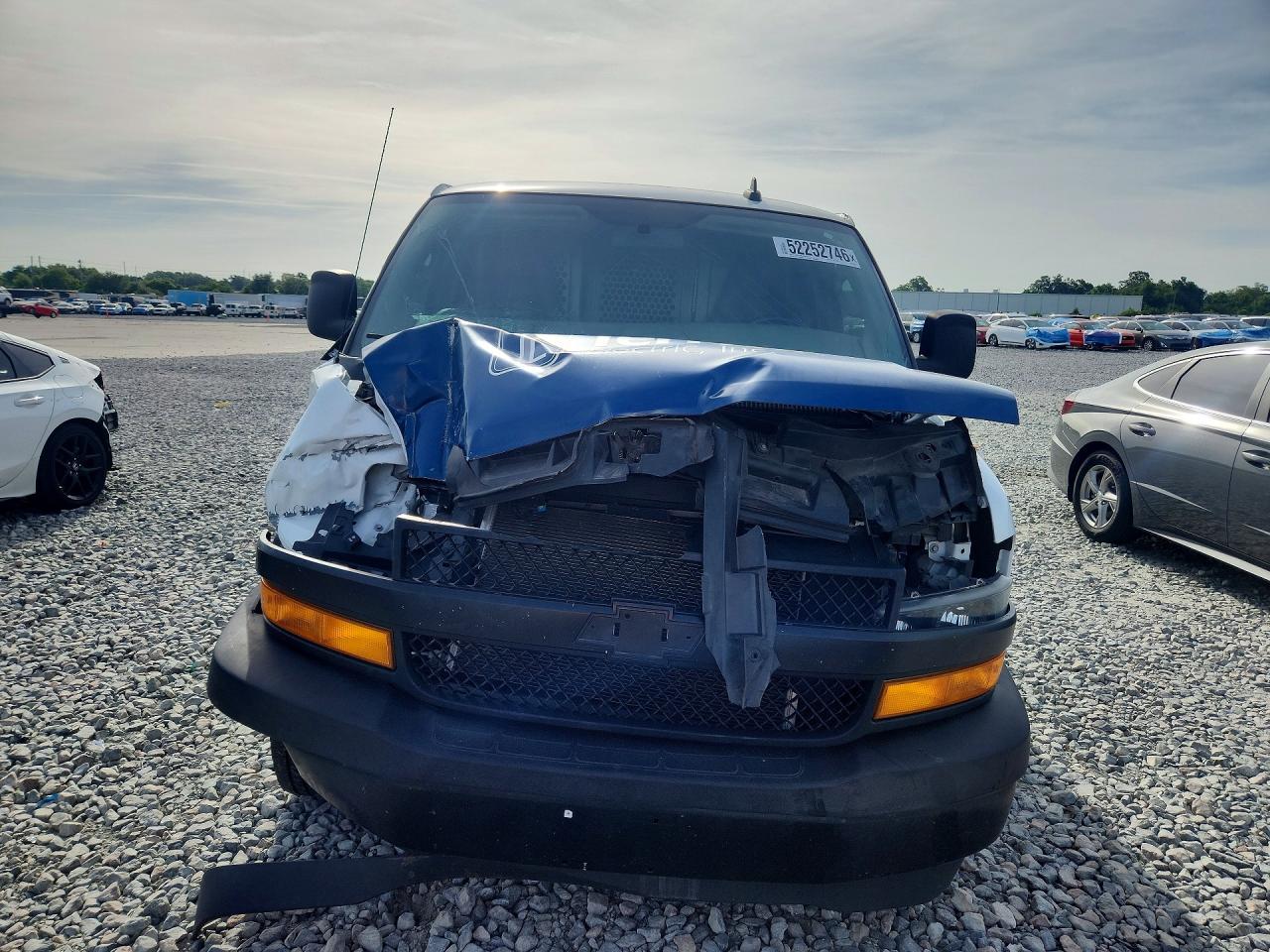 Chevrolet Express 3lt