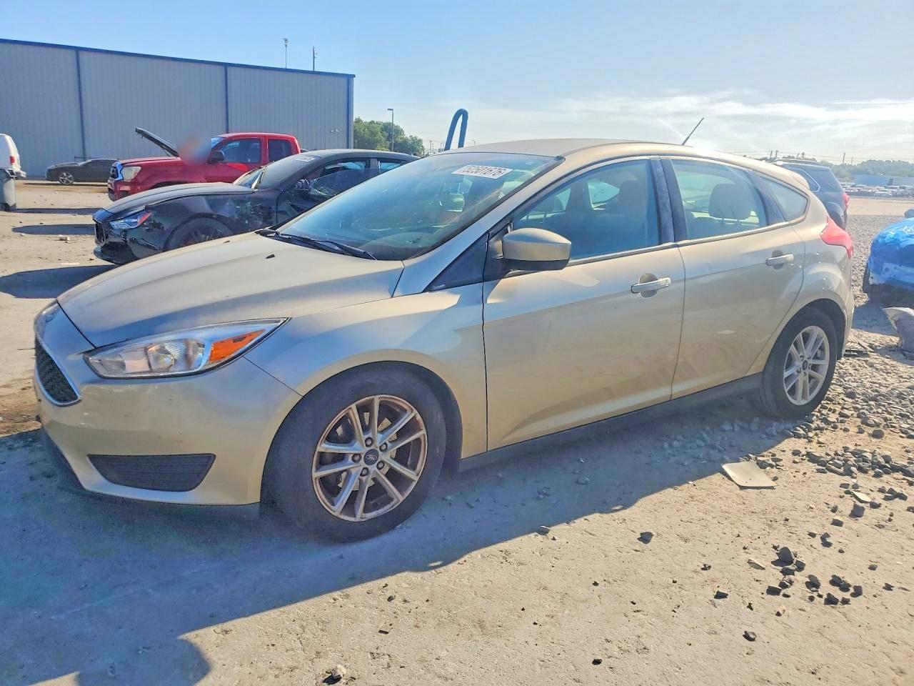 Salvage Ford Focus Image