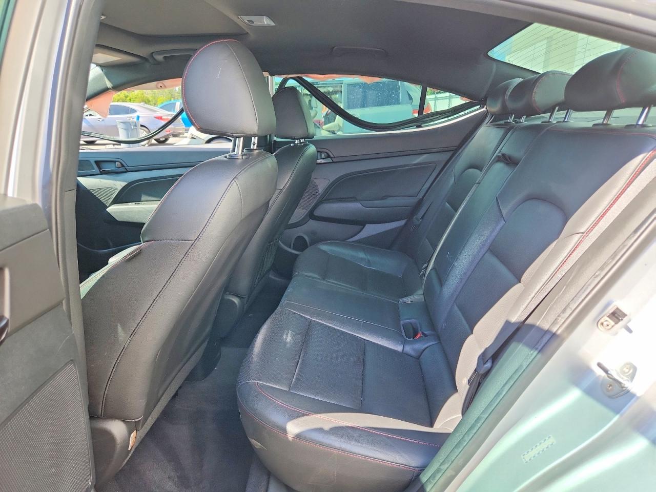 Hyundai ELANTRA Sport