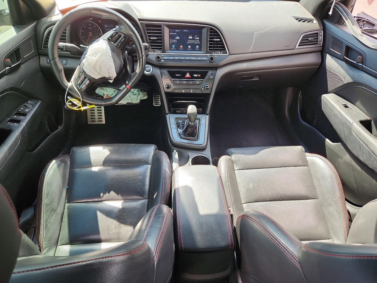 Hyundai ELANTRA Sport