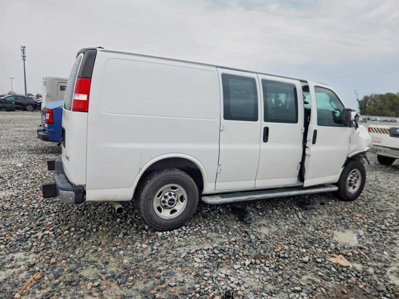 GMC Savana G2500