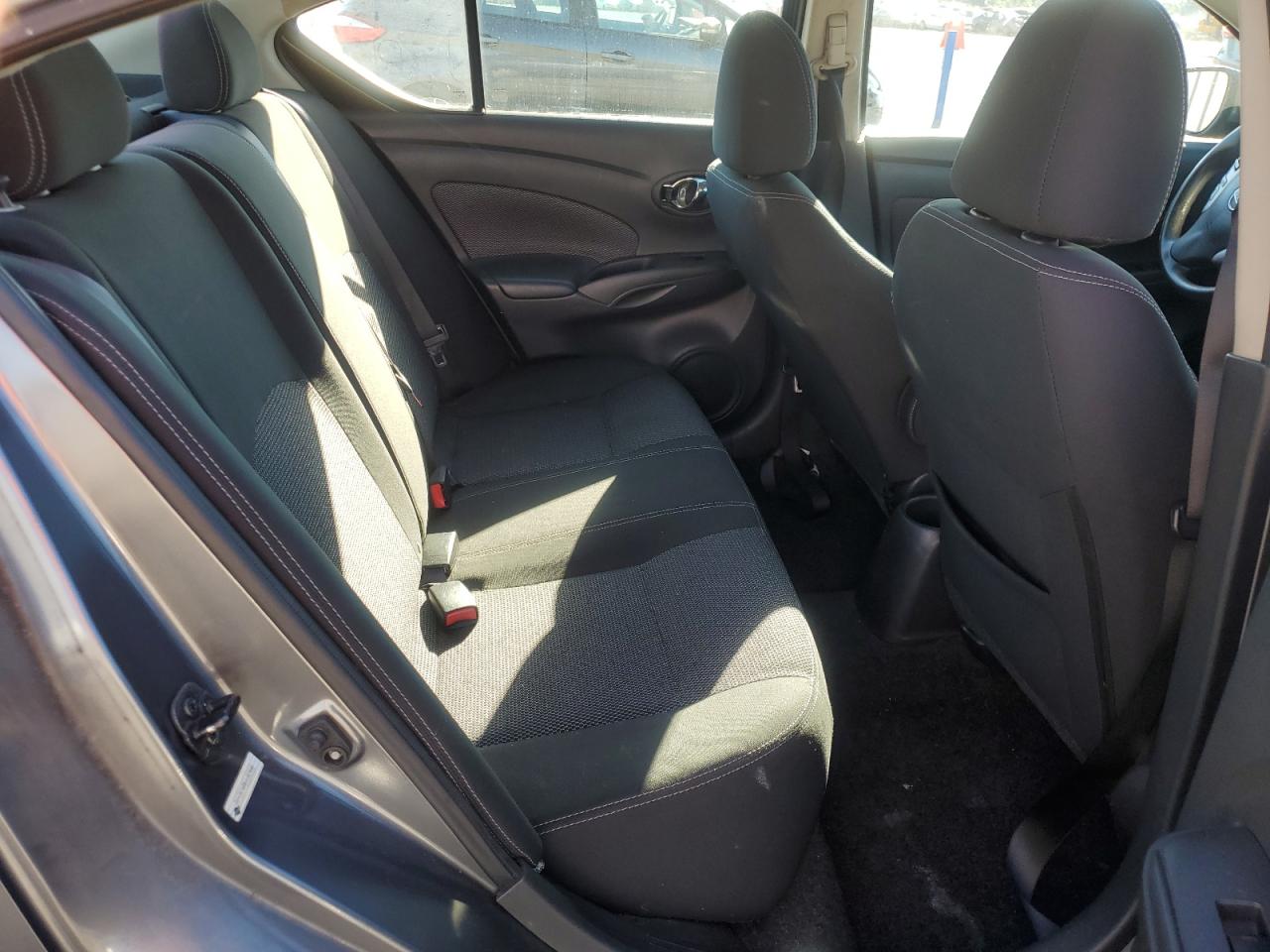 Nissan Versa Sv