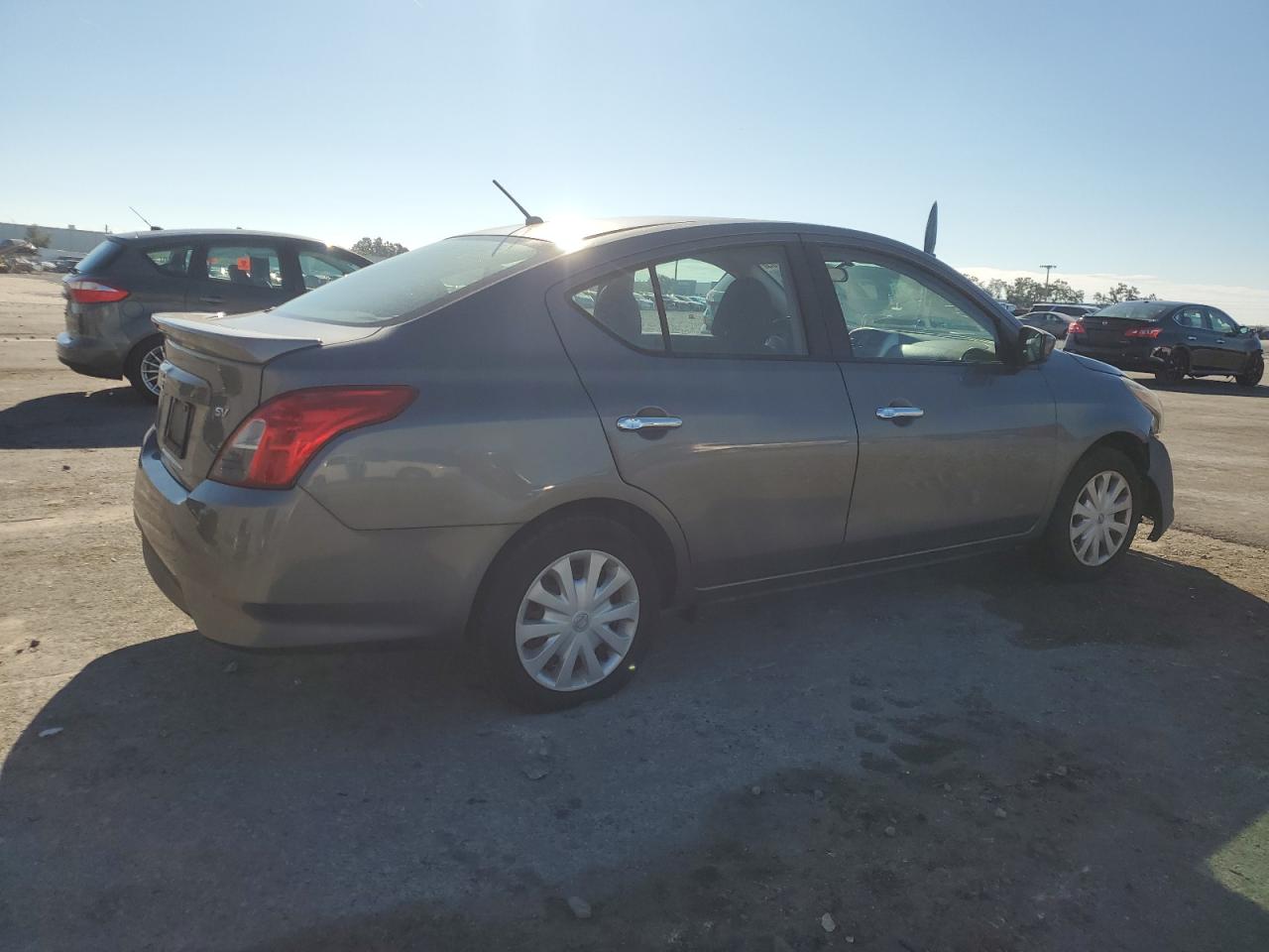 Nissan Versa Sv