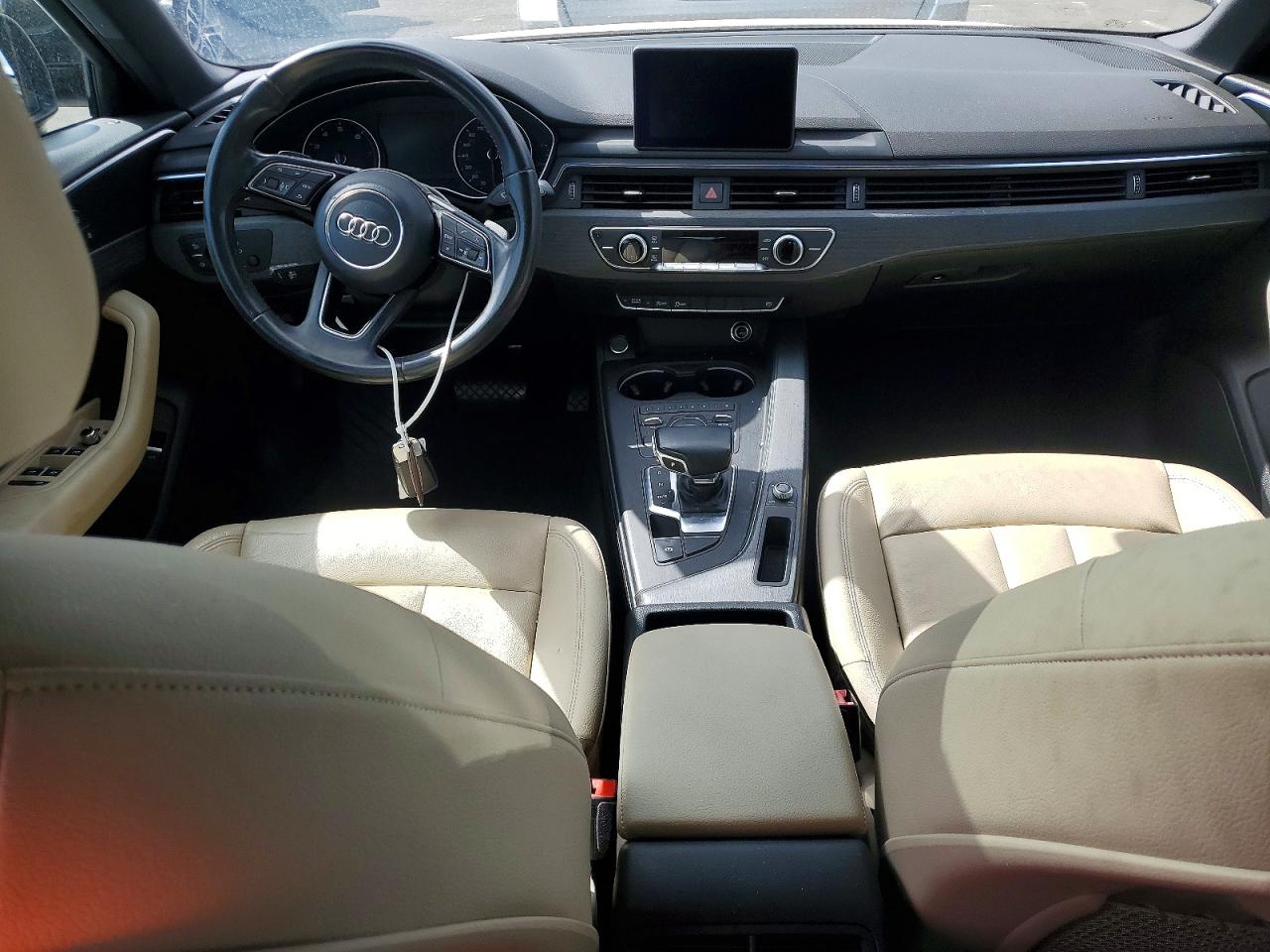 Audi A4 Premium