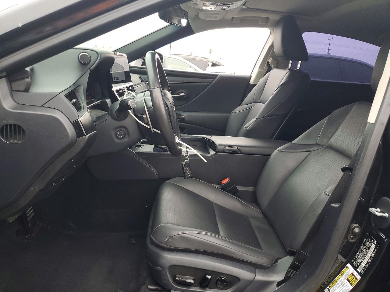 Lexus Es Base