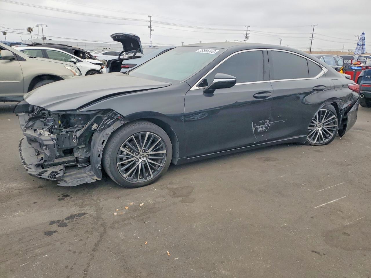Salvage Lexus Es Image