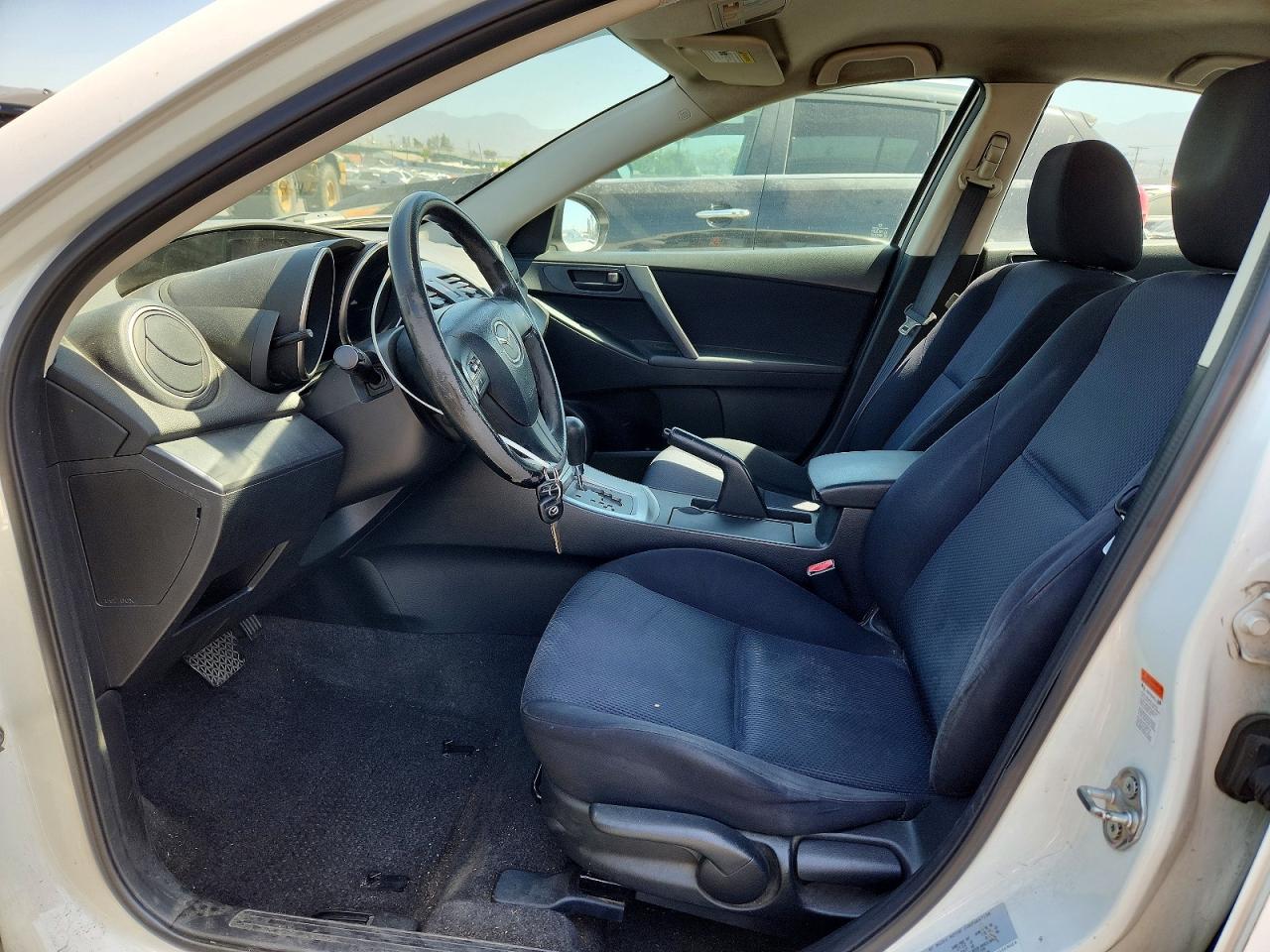 Mazda 3 I
