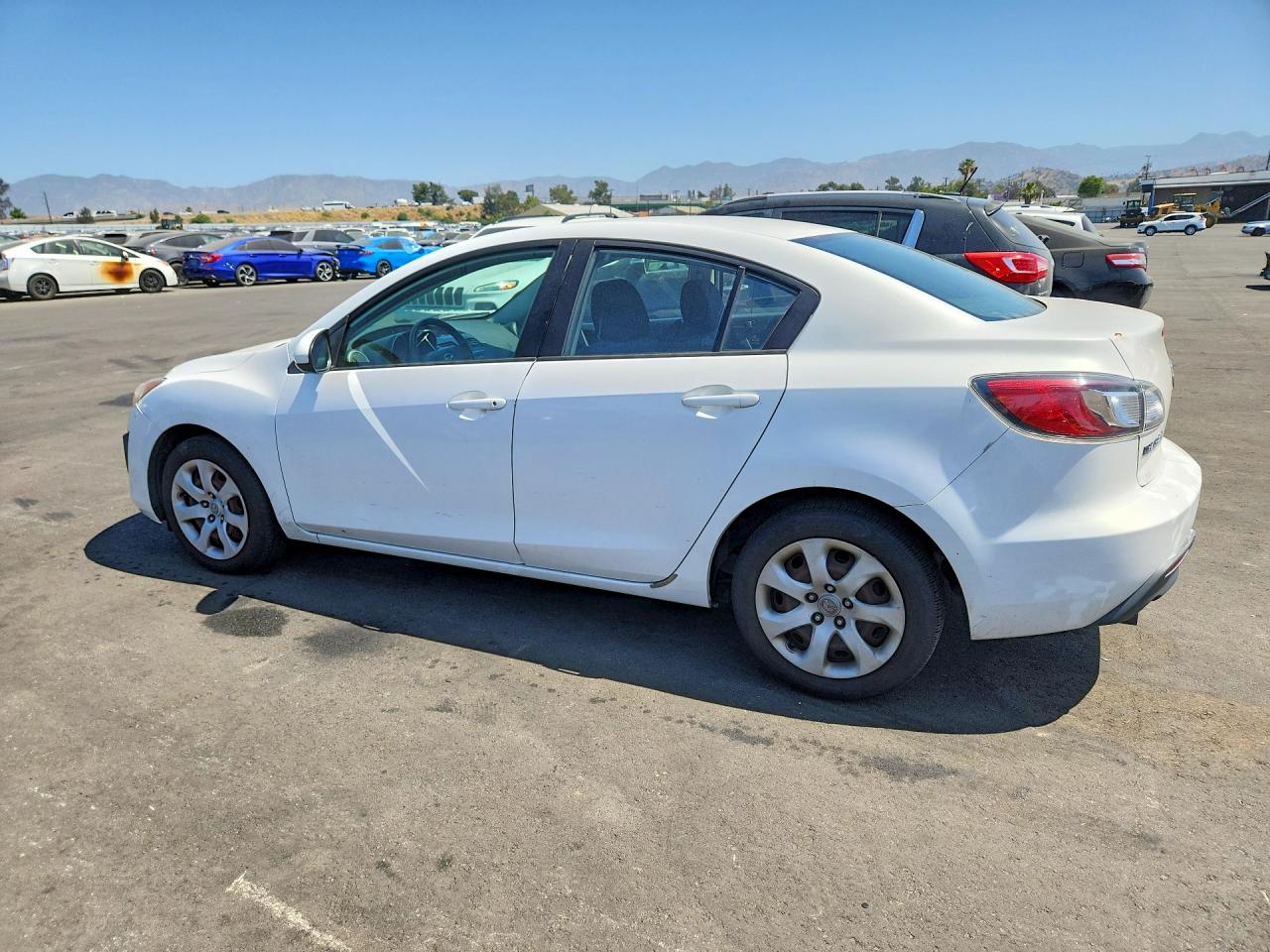 Mazda 3 I