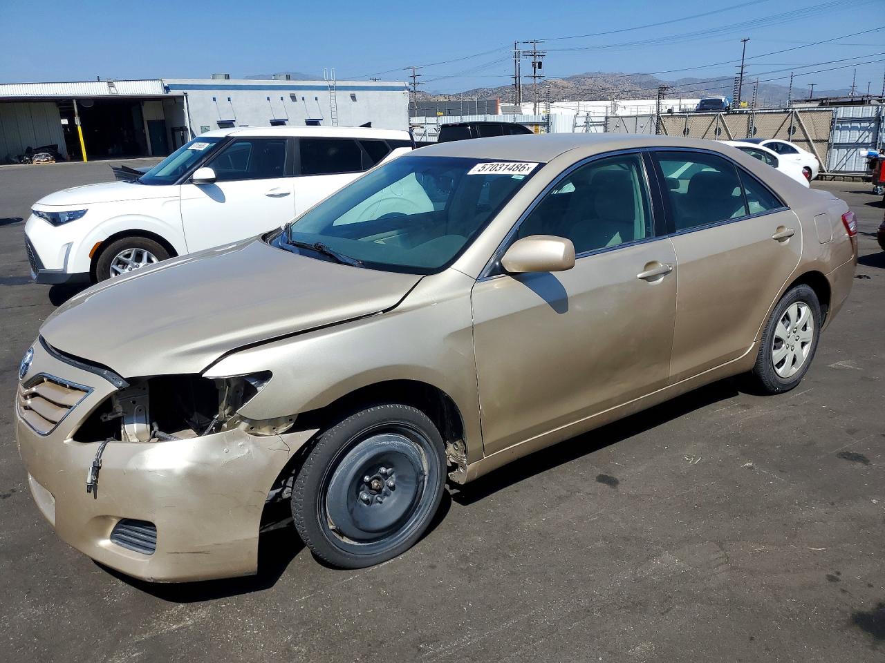 Salvage Toyota Camry Image