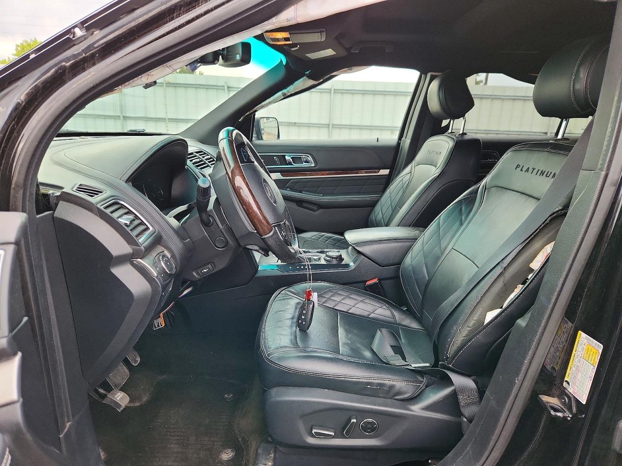 Ford Explorer Platinum