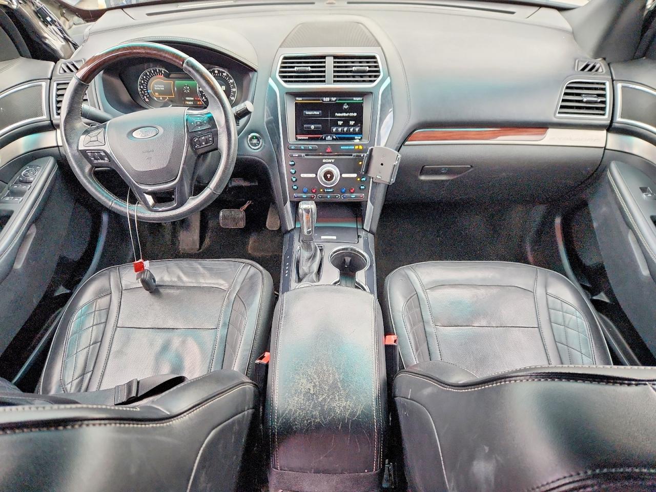 Ford Explorer Platinum