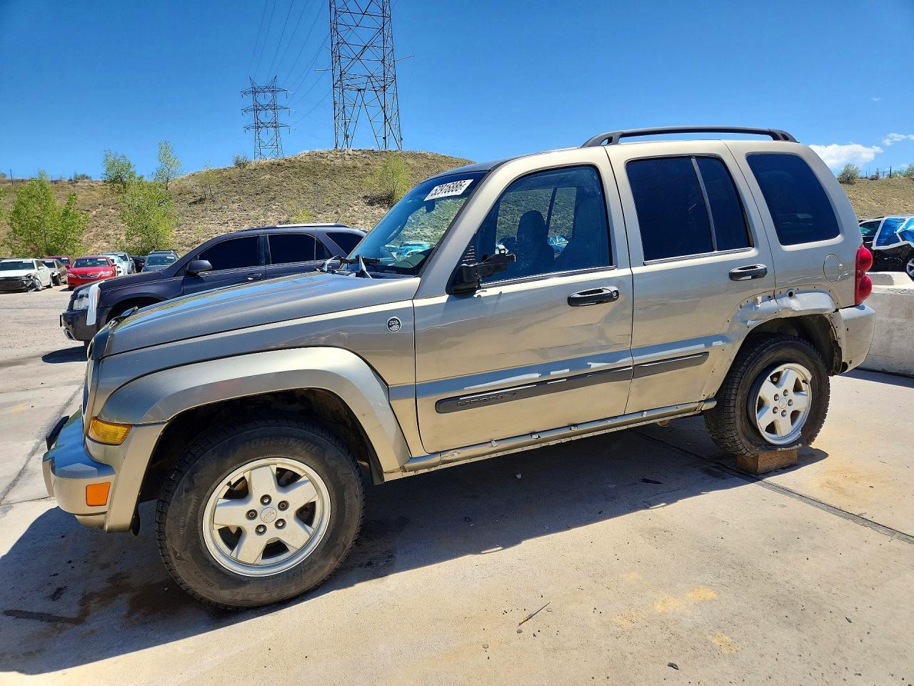 Salvage Jeep Liberty Image