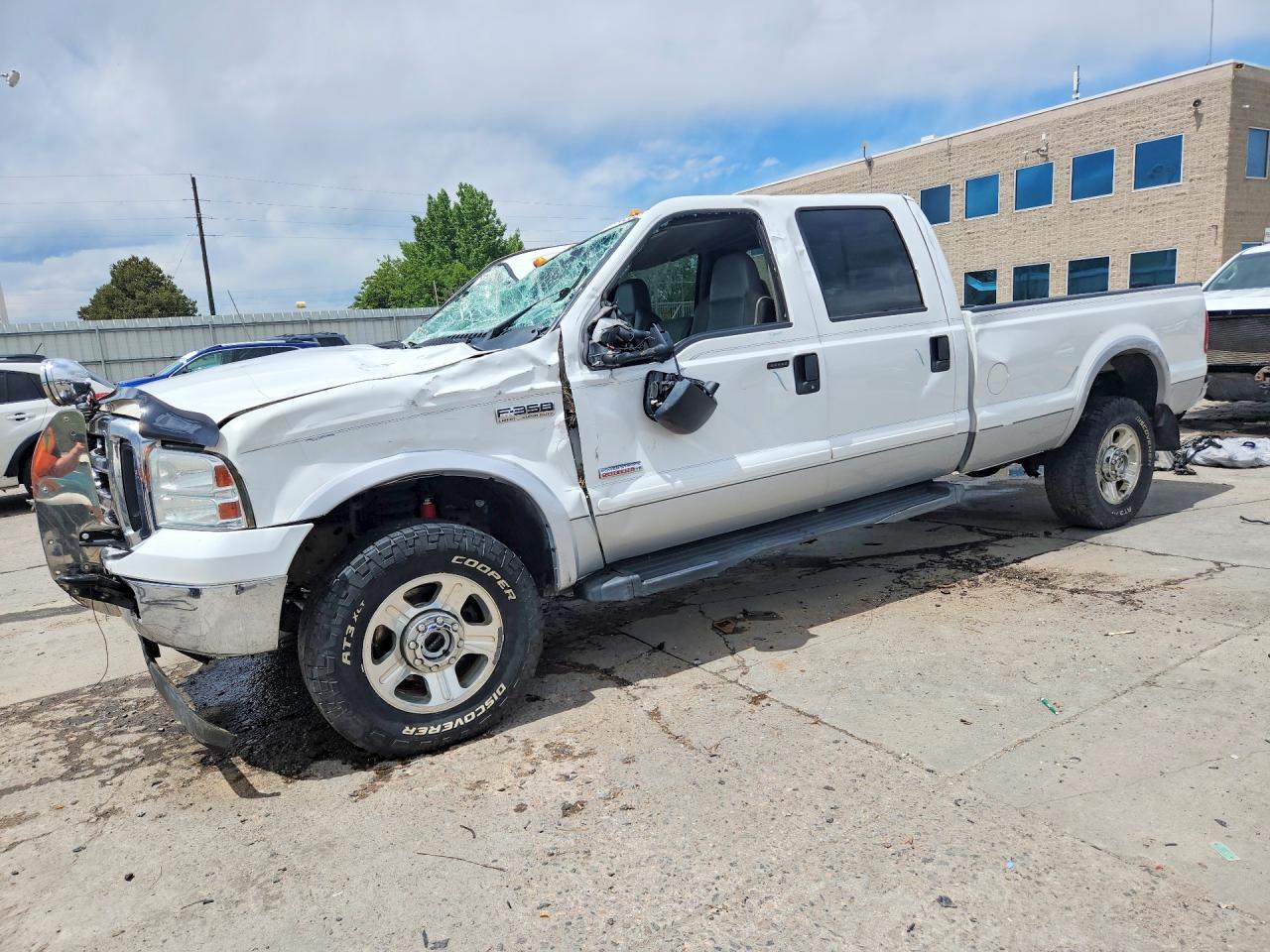 Salvage Ford F-350 Image