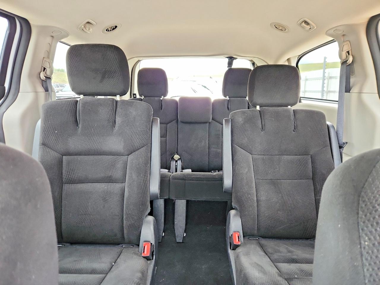 Dodge Caravan Sxt